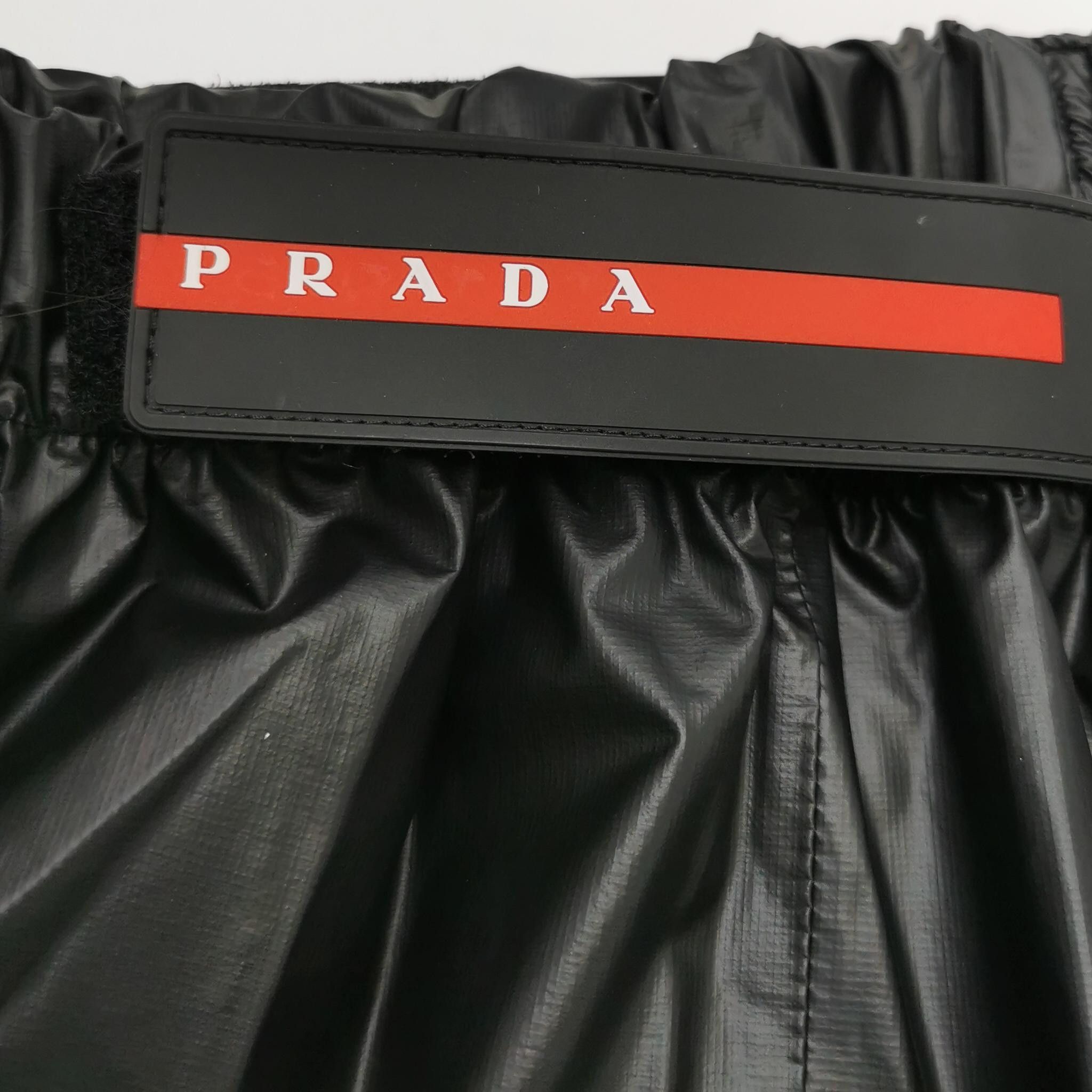 Prada Prada Solid Letter Logo Shorts L Size US 32 / EU 48 - 5 Thumbnail