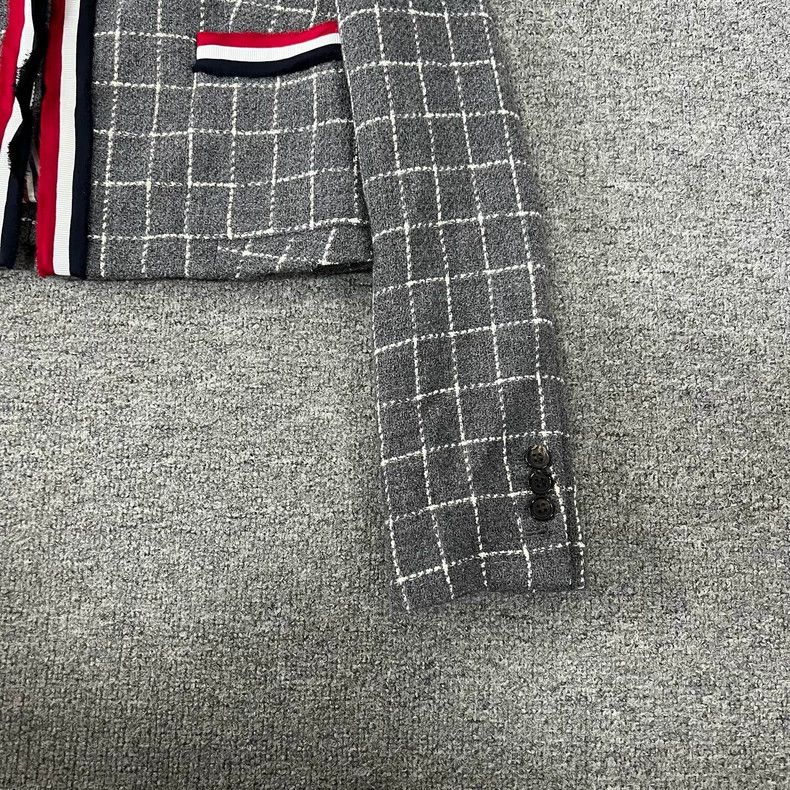 Thom Browne Thom Browne Gray Plaid Wool Jacket Size US L / EU 52-54 / 3 - 3 Thumbnail