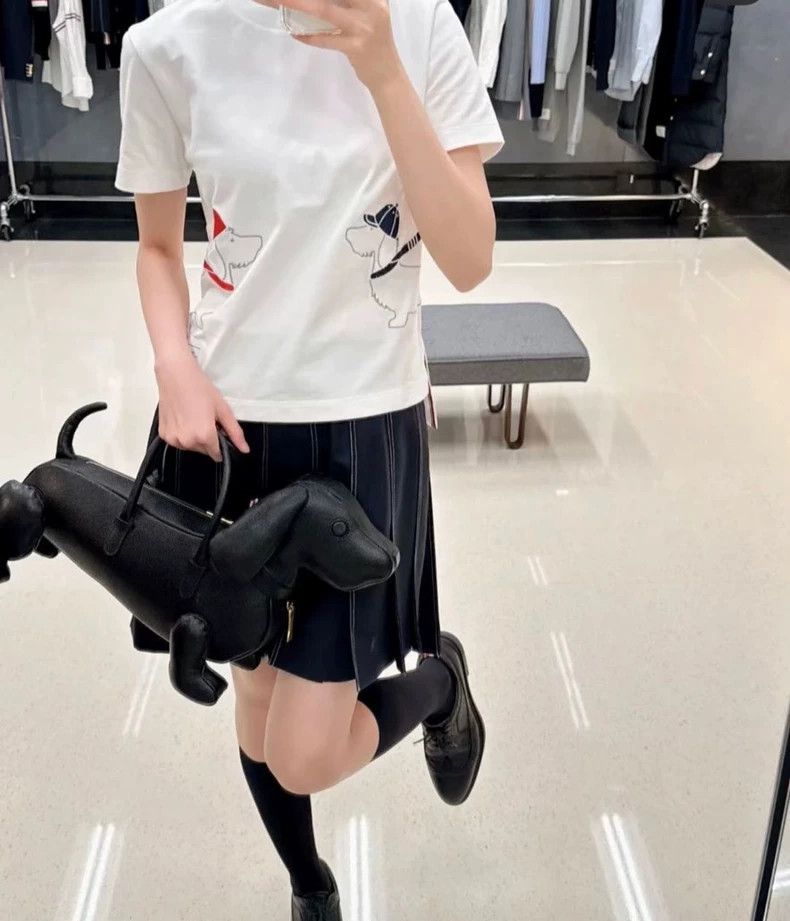 Thom Browne Thom Browne Dog Embroidery Short-Sleeve T-Shirt Size US S / EU 44-46 / 1 - 6 Thumbnail