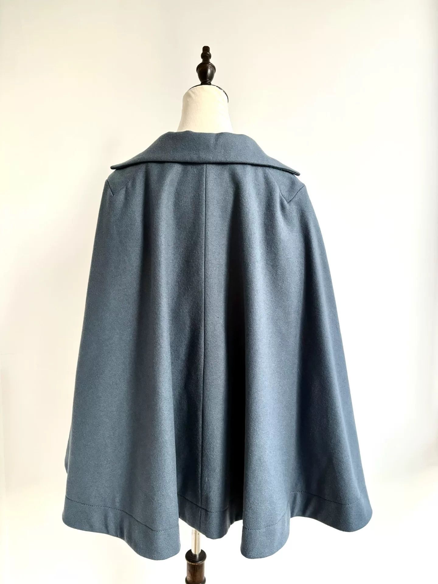 Vivienne Westwood Vivienne Westwood Gray Blue Cape Coat Size US M / EU 48-50 / 2 - 4 Thumbnail