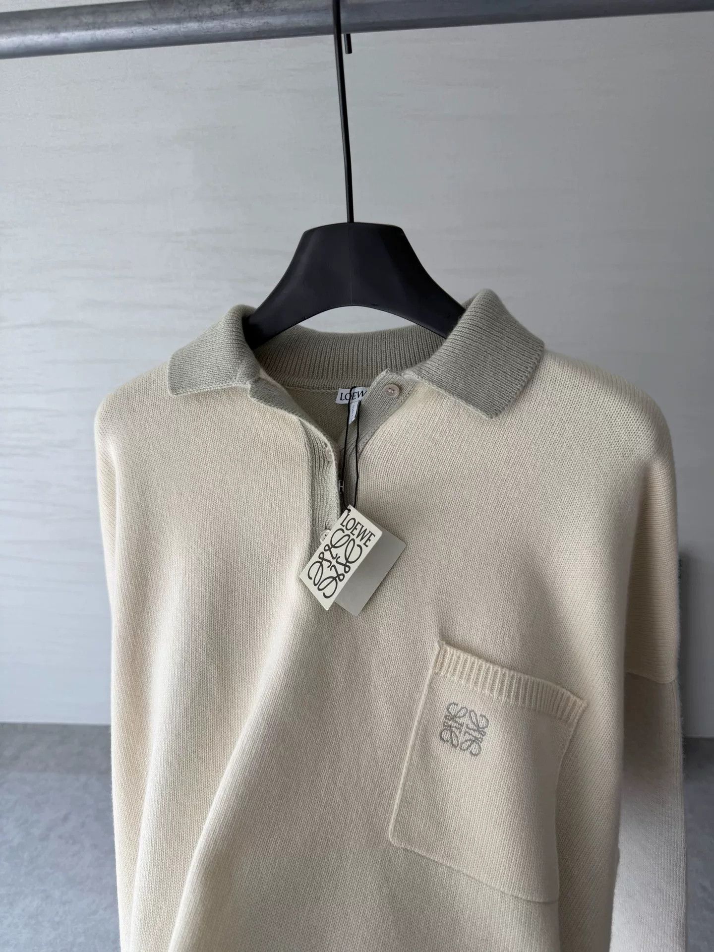 Loewe Loewe Beige Sweater Size S Size US S / EU 44-46 / 1 - 2 Thumbnail