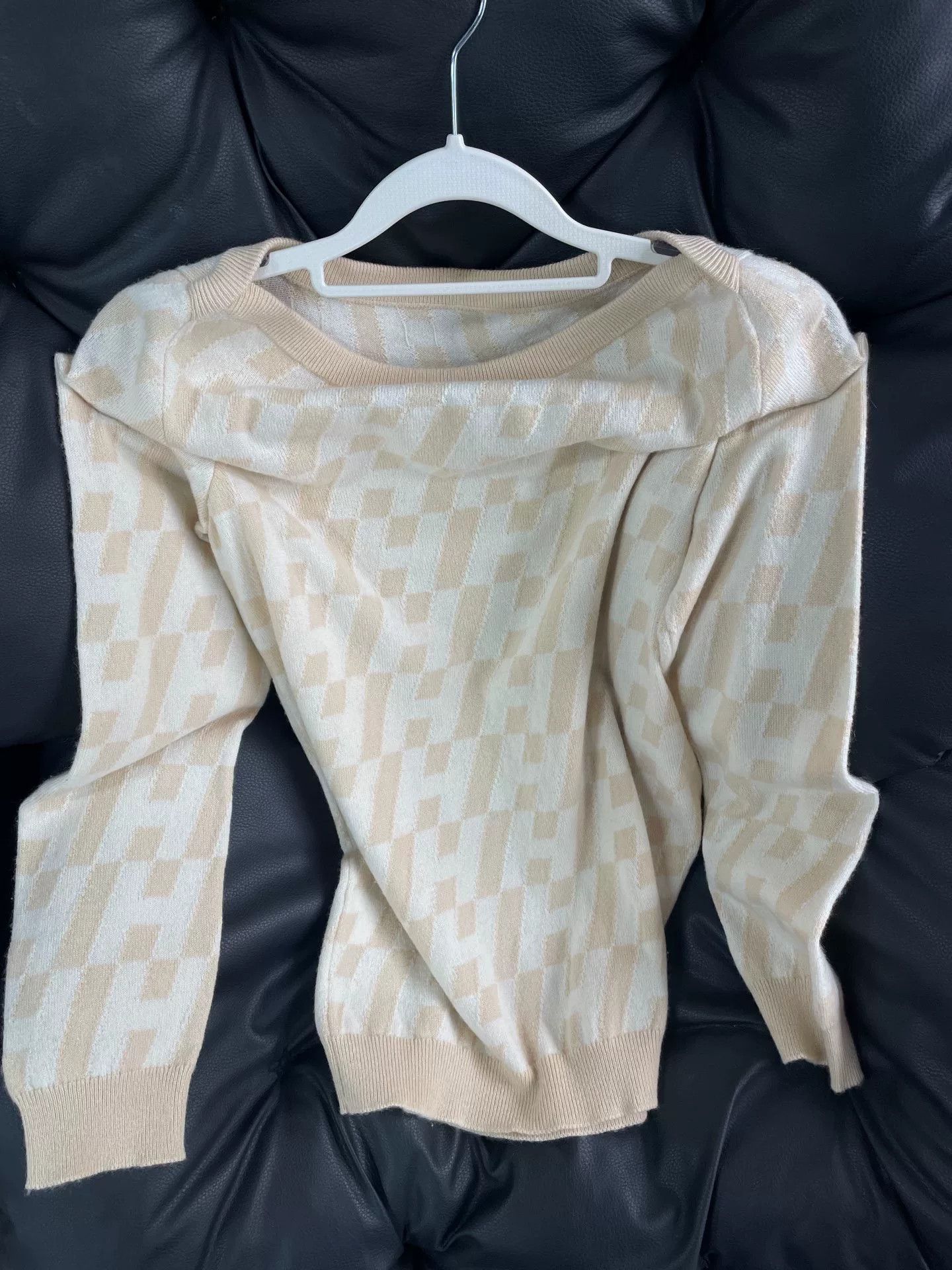 Hermes Hermes Beige Checkered Sweater Size US S / EU 44-46 / 1 - 2 Thumbnail