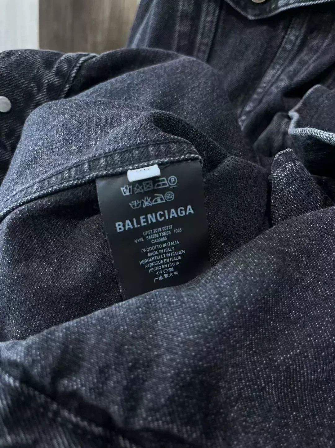Balenciaga Balenciaga Embroidered Flag Denim Jacket Size US M / EU 48-50 / 2 - 6 Thumbnail