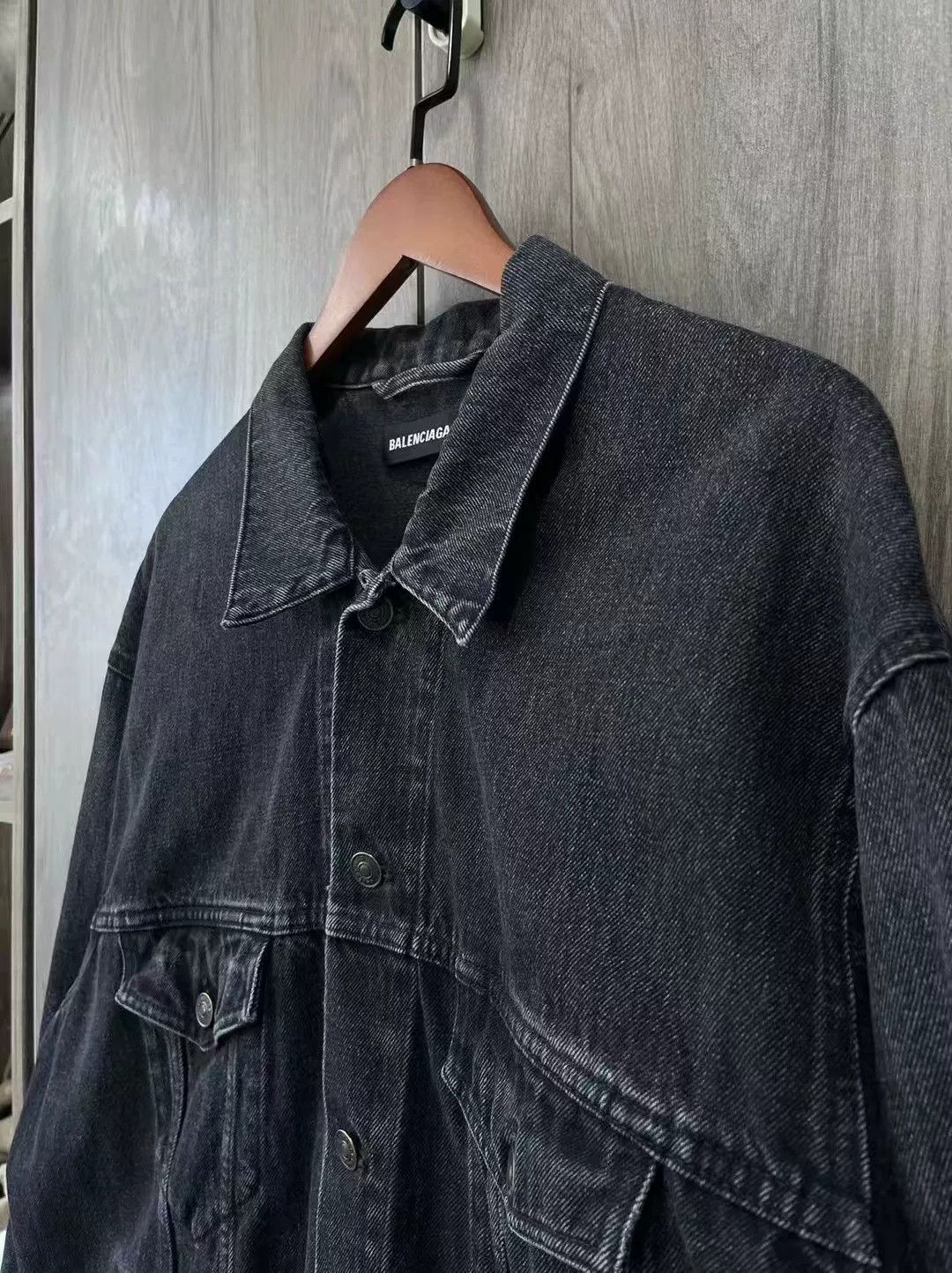Balenciaga Balenciaga Embroidered Flag Denim Jacket Size US M / EU 48-50 / 2 - 4 Thumbnail