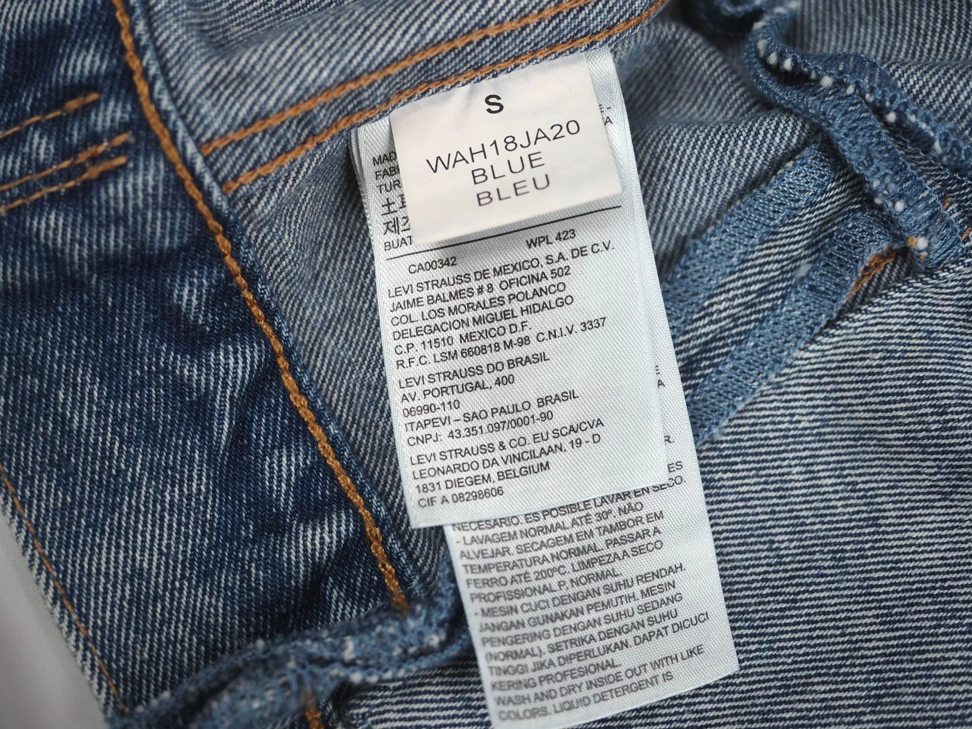 Vetements Vetements x Levis FW2017 Denim Jacket Size US S / EU 44-46 / 1 - 9 Thumbnail