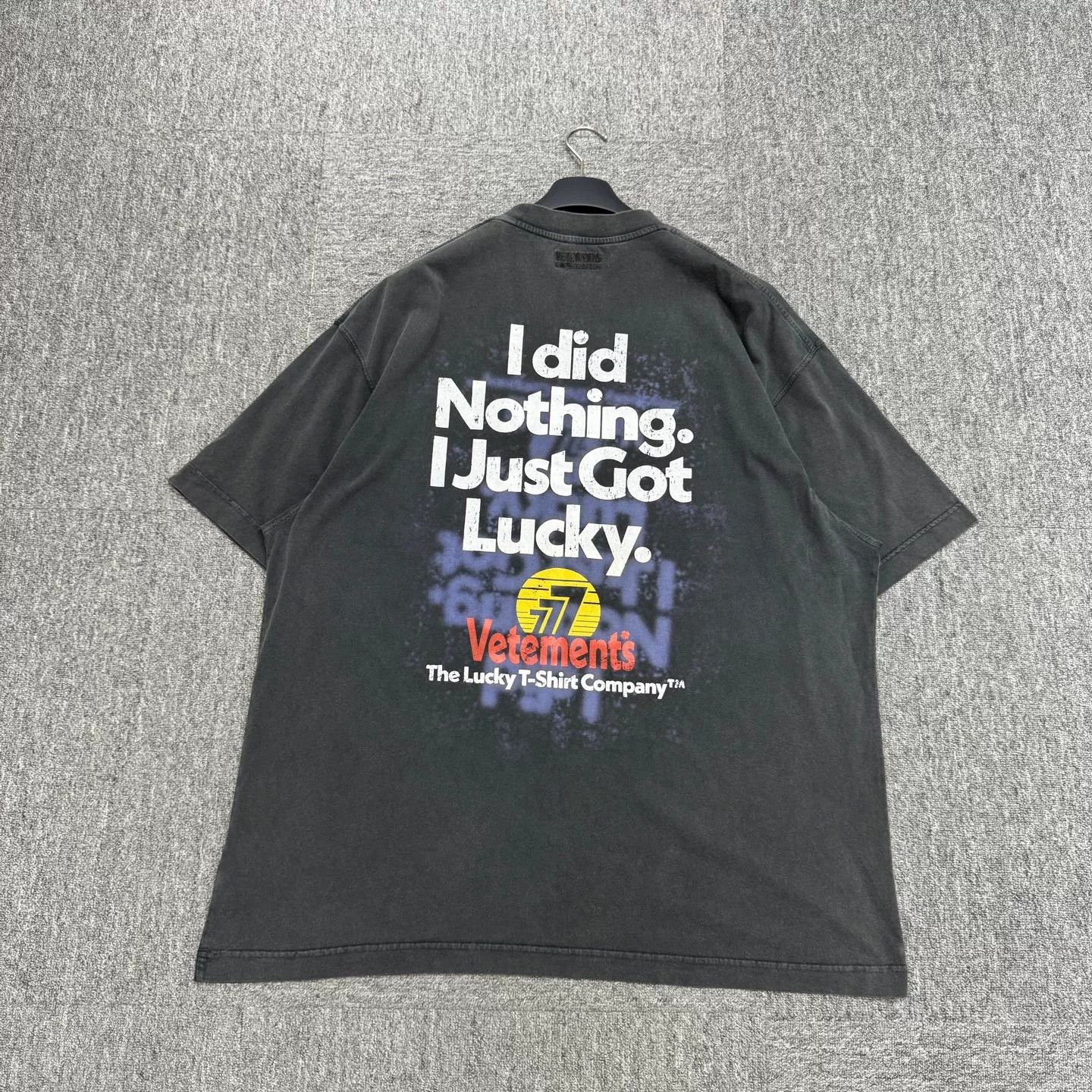 Vetements Vetements Washed Distressed Print Tee Size US S / EU 44-46 / 1 - 2 Thumbnail