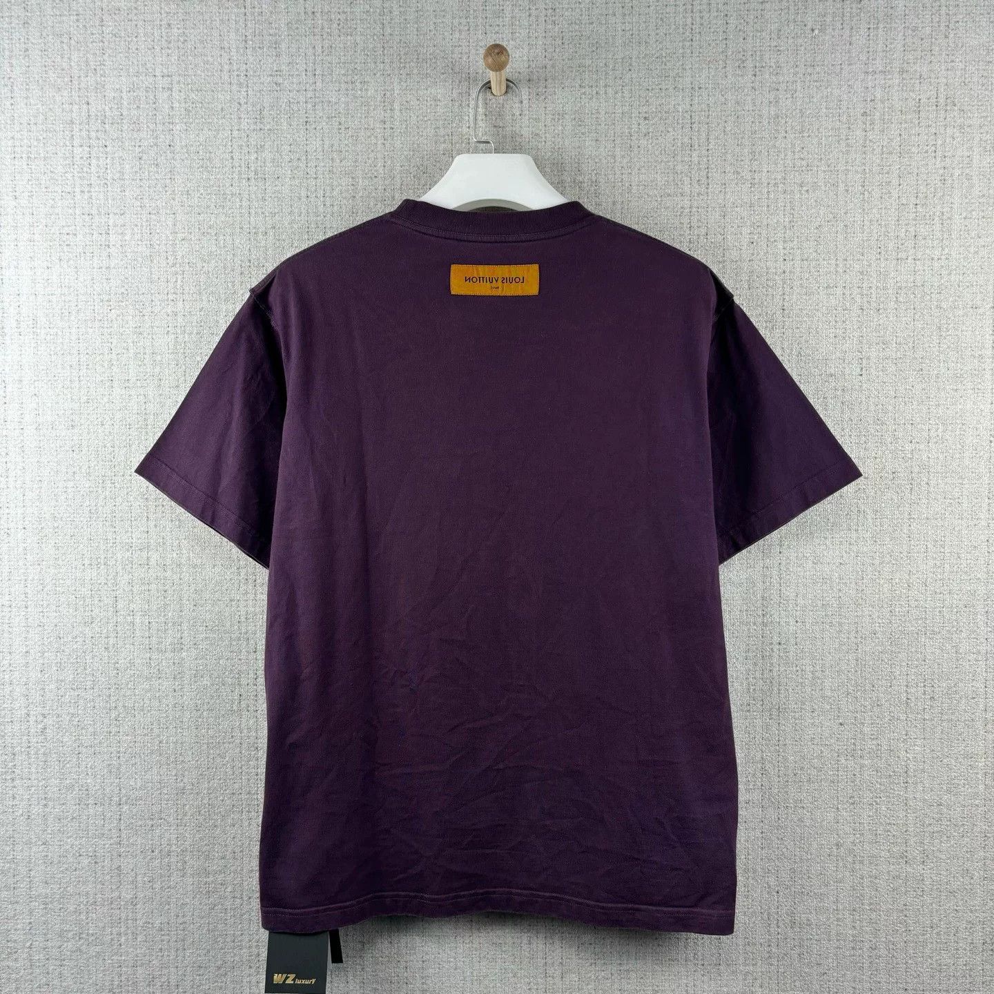 Louis Vuitton Louis Vuitton Solid Embossed Logo Short Sleeve Size US L / EU 52-54 / 3 - 2 Thumbnail