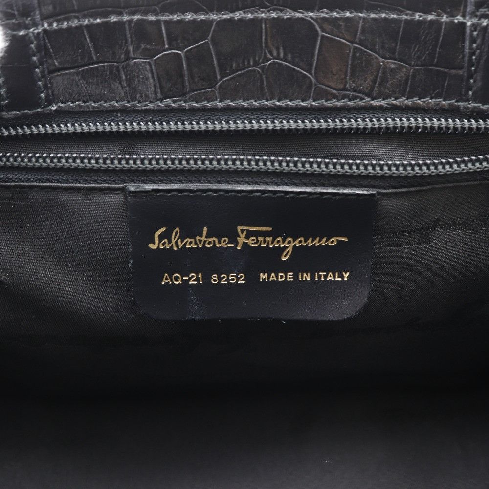 Salvatore Ferragamo Salvatore Ferragamo Salvatore Ferragamo Vara Embossed Leather 2way Bag Leather Handbag AQ-21 8252 DUTY FREE for USA Size ONE SIZE - 18 Thumbnail
