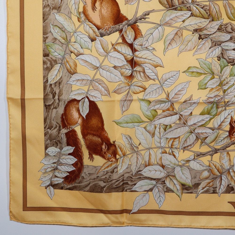 Hermes Hermes Hermes Carre90 CASSE NOISETTE Silk Scarf Others Scarf DUTY FREE for USA Size ONE SIZE - 4 Thumbnail
