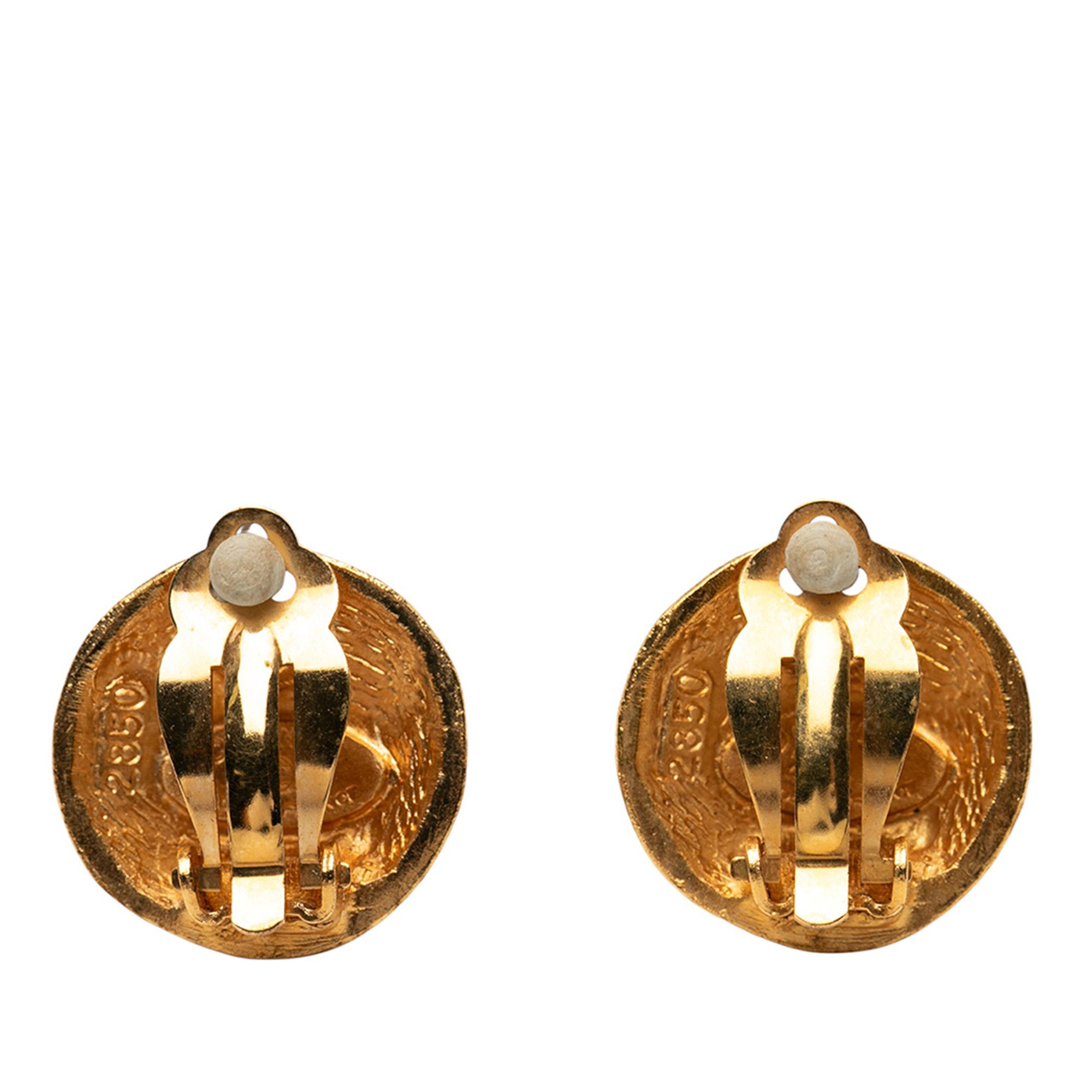 Chanel Chanel CC Gold Plated Round Clip On Earrings Size ONE SIZE - 2 Thumbnail
