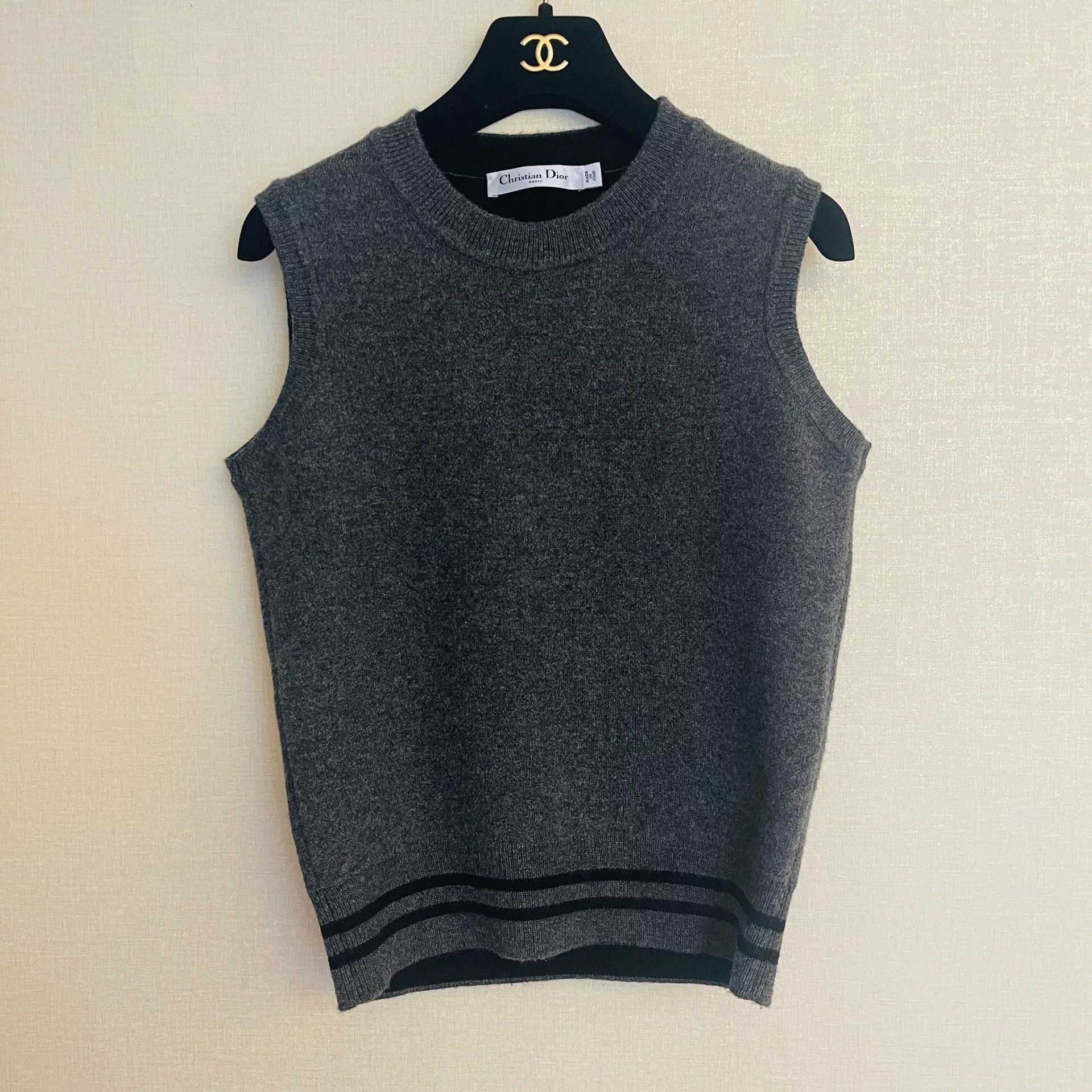 Dior dior sleeveless gray knit top with logo Size S / US 4 / IT 40 - 2 Thumbnail