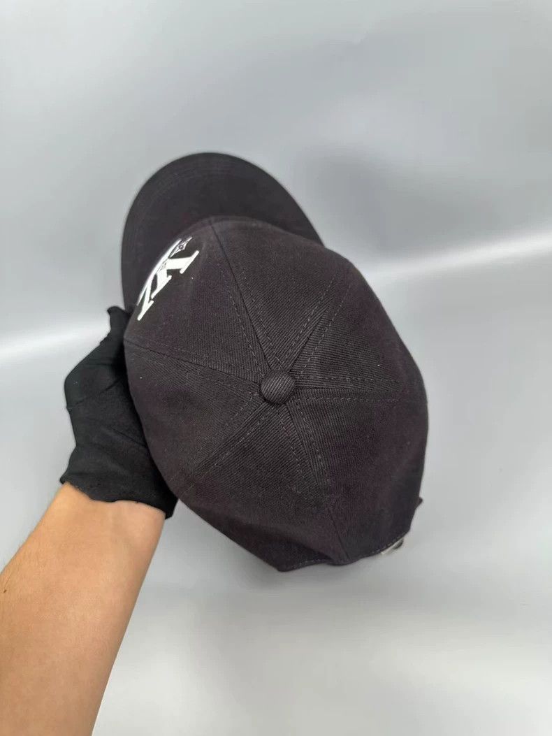 Louis Vuitton LV Black Logo Embroidered Baseball Cap Size ONE SIZE - 5 Thumbnail