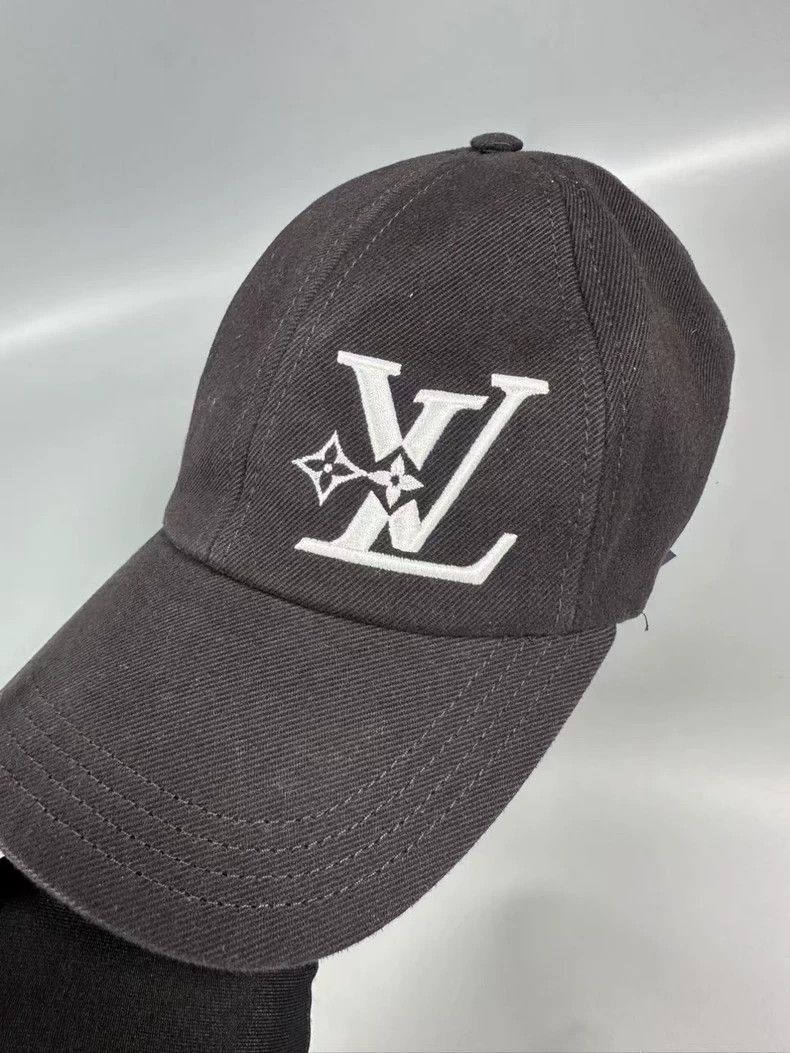 Louis Vuitton LV Black Logo Embroidered Baseball Cap Size ONE SIZE - 6 Thumbnail