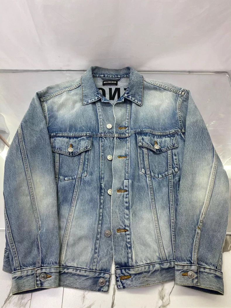 Balenciaga Balenciaga Denim Jacket Back Logo Size US L / EU 52-54 / 3 - 4 Thumbnail