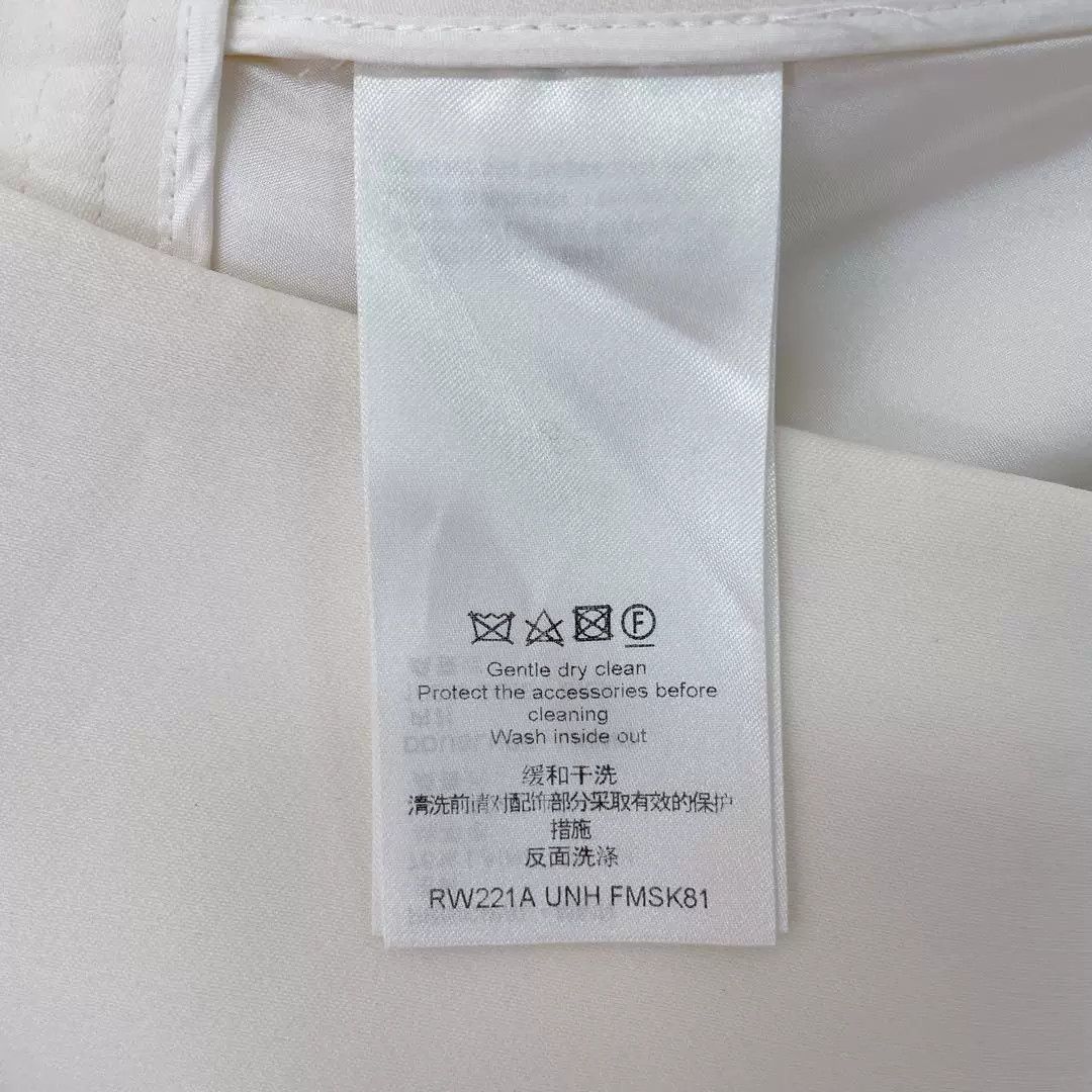 Louis Vuitton Louis Vuitton White Skirt Size 38 Size US 38 / EU 54 - 8 Thumbnail