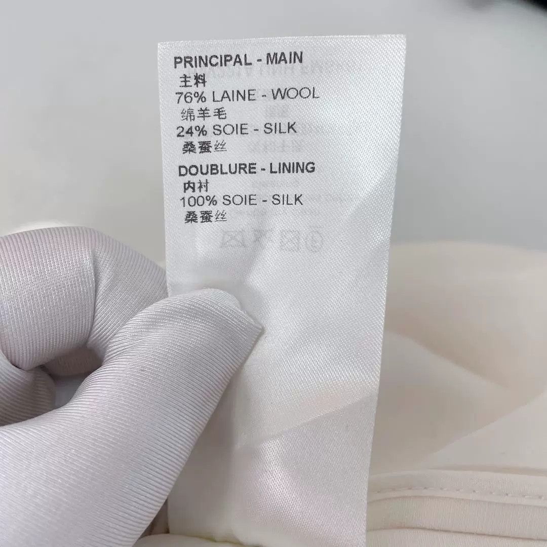 Louis Vuitton Louis Vuitton White Skirt Size 38 Size US 38 / EU 54 - 9 Thumbnail