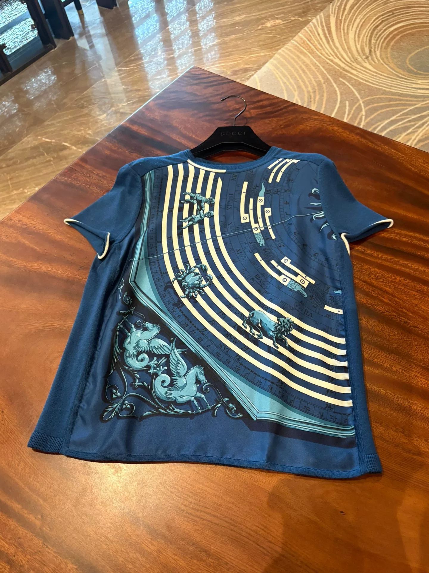 Hermes Hermes Silk Cashmere Constellation T-shirt Size US XS / EU 42 / 0 - 3 Thumbnail