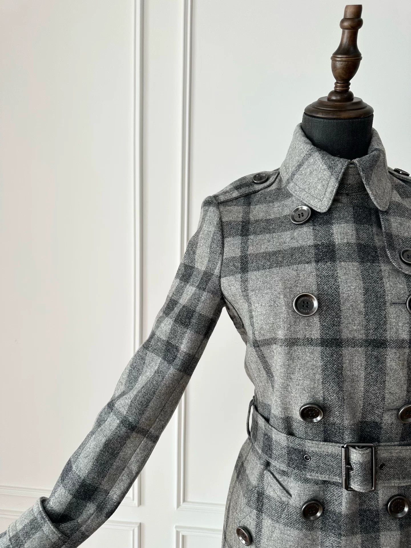 Burberry Burberry Women's Gray Wool Trench Coat Size US S / EU 44-46 / 1 - 6 Thumbnail