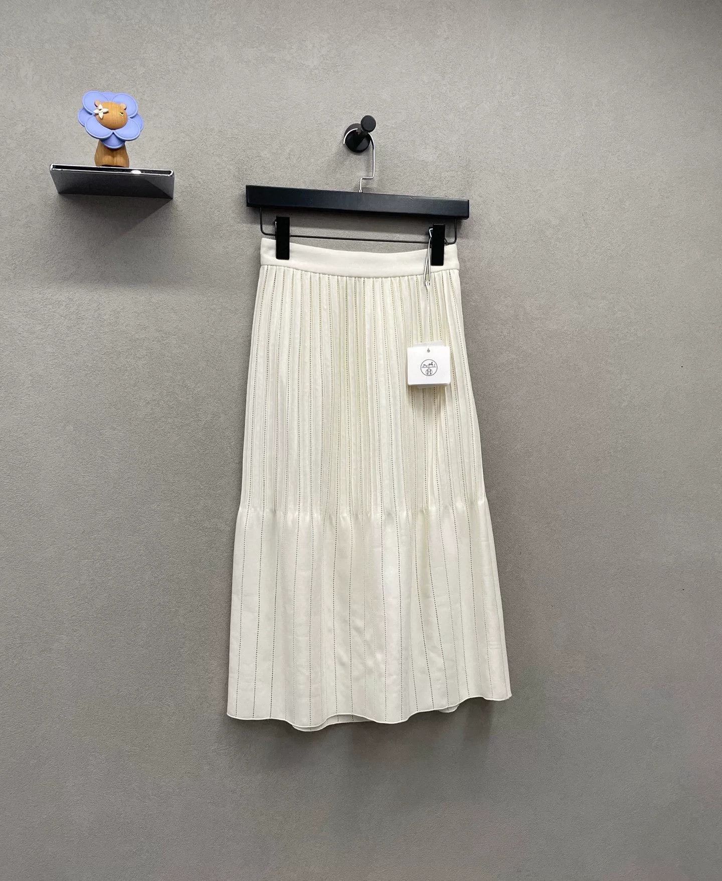 Hermes Hermes Beige High-Waist A-Line Skirt Size US 34 / EU 50 - 3 Thumbnail