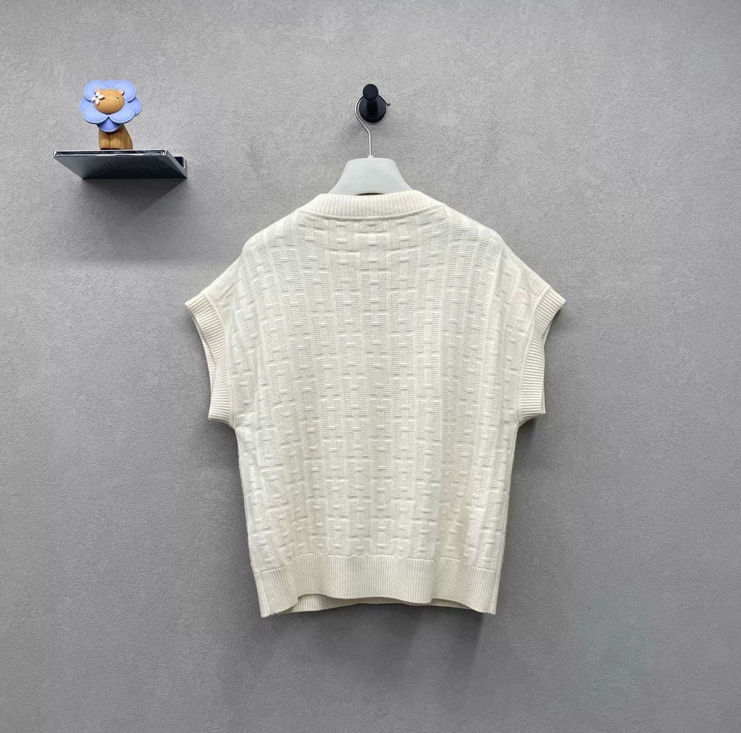 Hermes HERMES SS23 V-Neck Knit Vest Size US S / EU 44-46 / 1 - 3 Thumbnail