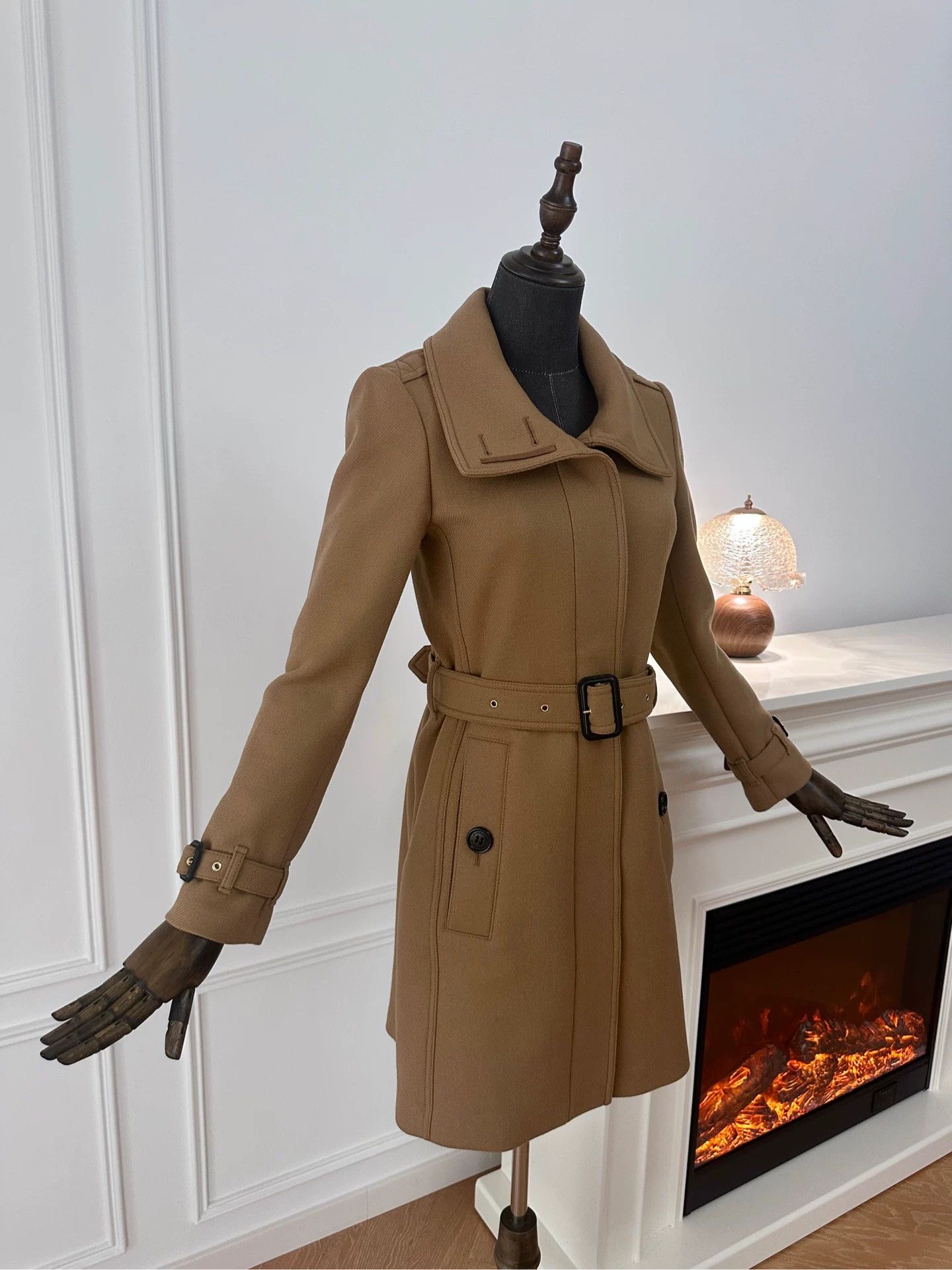 Burberry Burberry Brown Wool Belted Coat Women's Size US XS / EU 42 / 0 - 8 Thumbnail