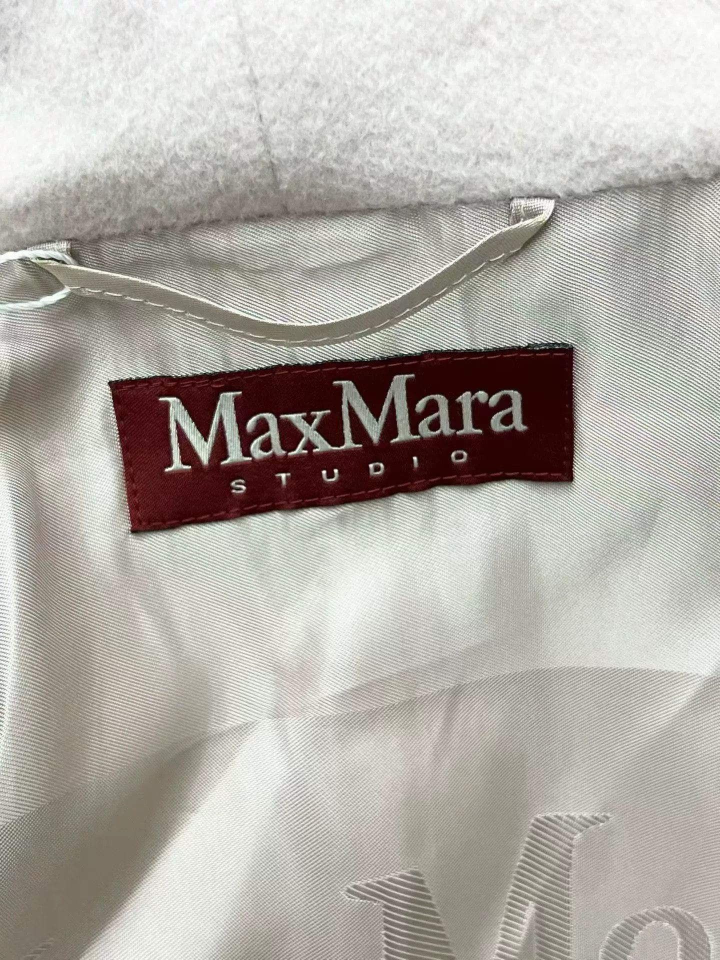 Max Mara Maxmara Furry Hood Belted Coat Size US XS / EU 42 / 0 - 4 Thumbnail
