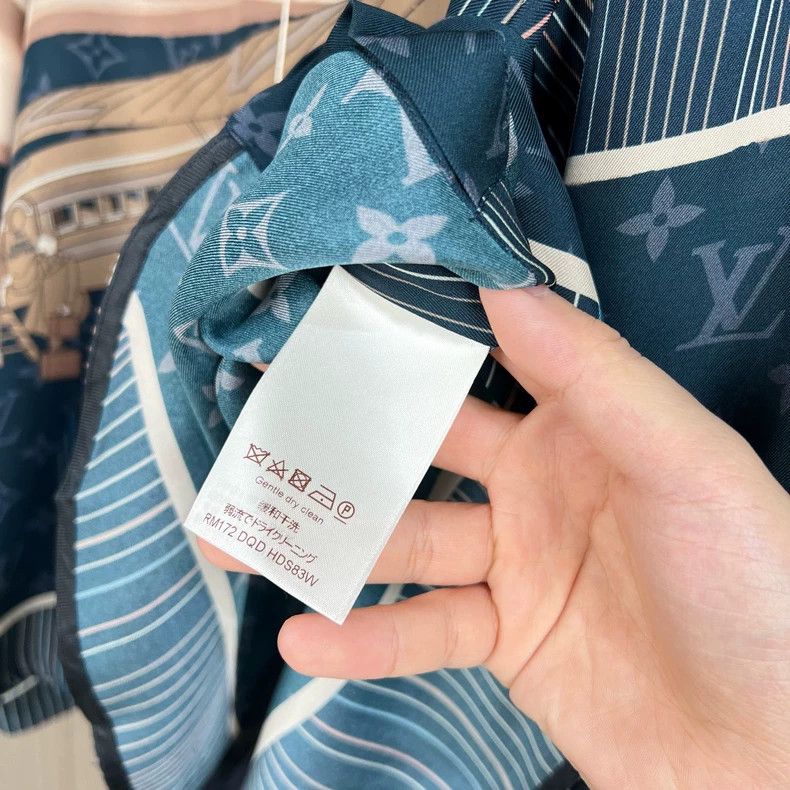 Louis Vuitton Louis Vuitton Monogram Silk Pajama Shirt Size US S / EU 44-46 / 1 - 5 Thumbnail