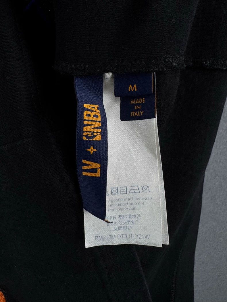 Louis Vuitton LOUIS VUITTON LV×NBA collaborative short-sleeve shirt Size US M / EU 48-50 / 2 - 5 Thumbnail