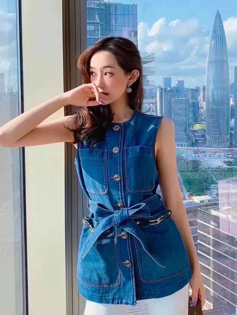 Gucci Gucci Denim Vest with Double G Buckle Size US S / EU 44-46 / 1 - 3 Thumbnail