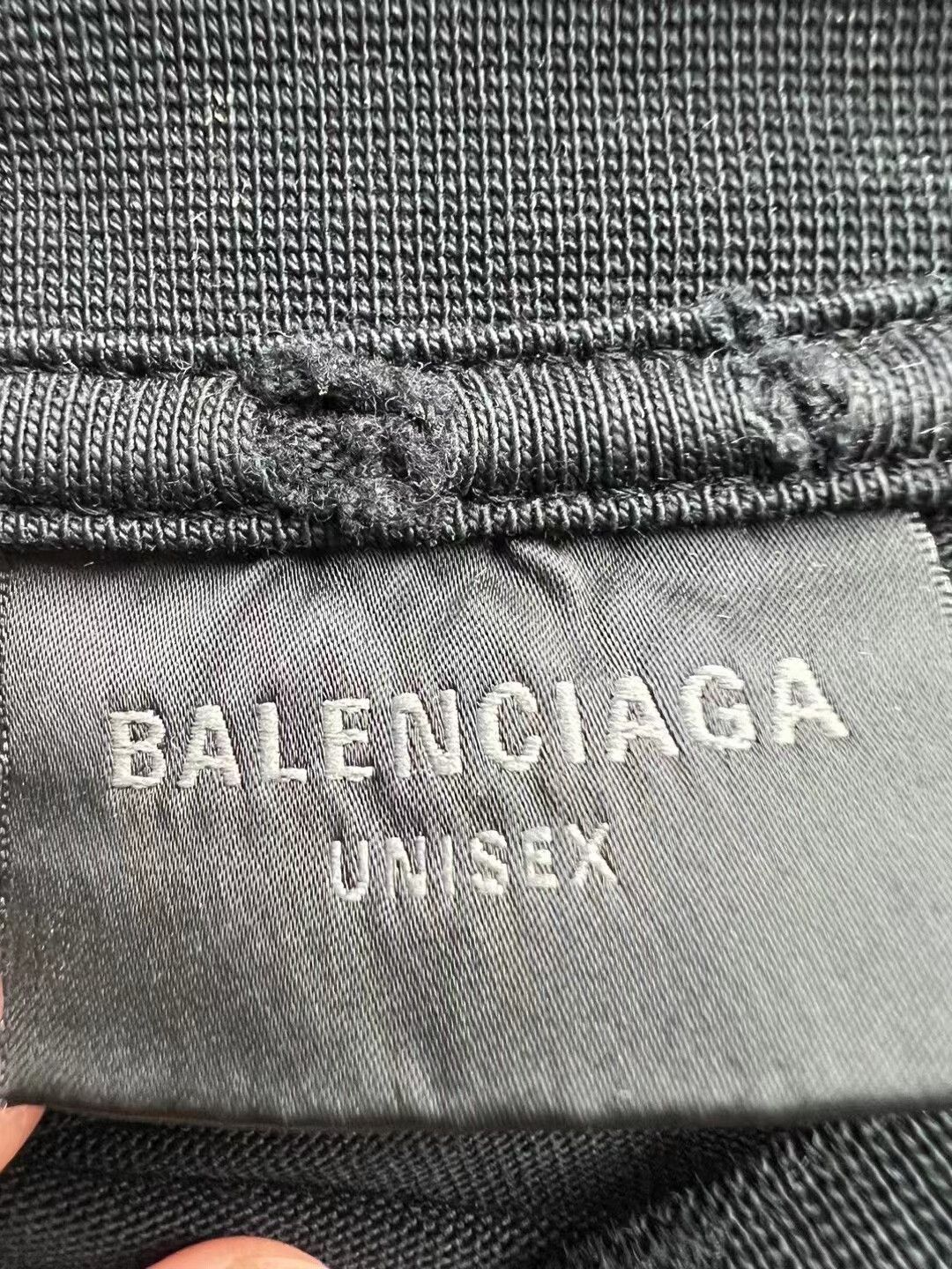 Balenciaga Balenciaga Distressed Eiffel Tower Longsleeve Size US XXS / EU 40 - 3 Thumbnail