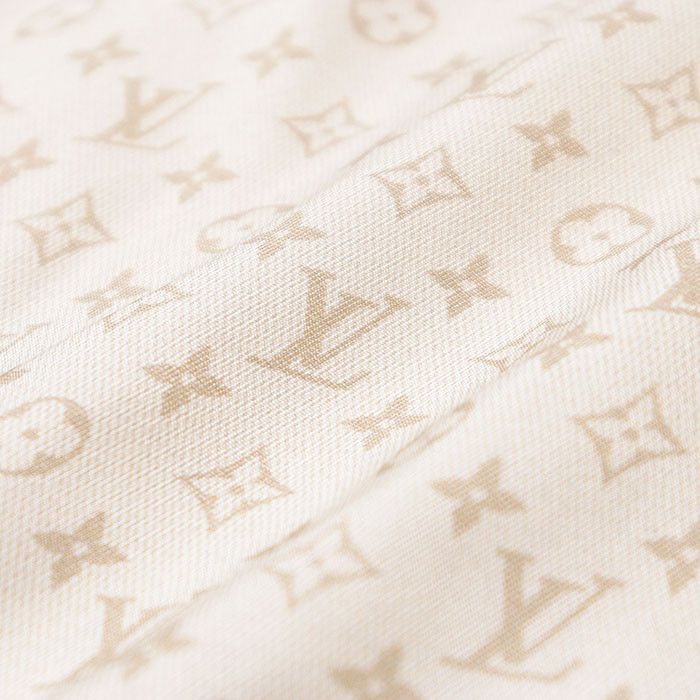 Louis Vuitton Louis Vuitton Louis Vuitton Monogram Silk Shirt Others Tops DUTY FREE for USA Size ONE SIZE - 18 Thumbnail
