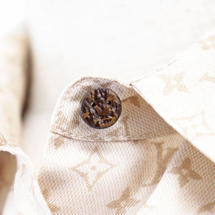 Louis Vuitton Louis Vuitton Louis Vuitton Monogram Silk Shirt Others Tops DUTY FREE for USA Size ONE SIZE - 3 Thumbnail