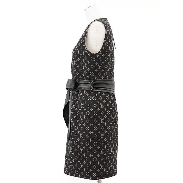 Louis Vuitton Louis Vuitton Louis Vuitton Monogram Wool Silk Dress Others Dresses DUTY FREE for USA Size ONE SIZE - 16 Thumbnail