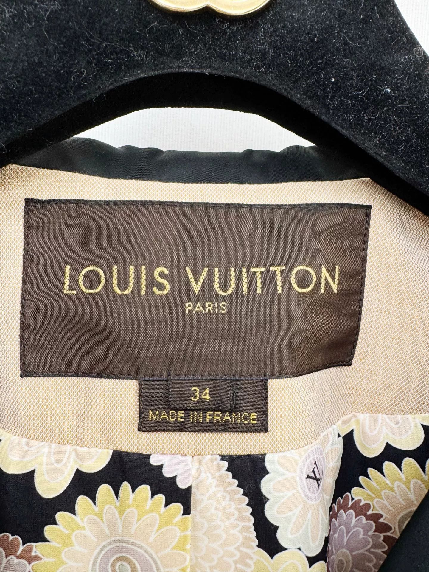 Louis Vuitton Louis Vuitton Beige Buttoned Jacket Size US XS / EU 42 / 0 - 2 Thumbnail