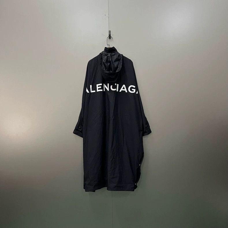 Balenciaga Balenciaga Back Logo Print Coat Size US XS / EU 42 / 0 - 2 Thumbnail