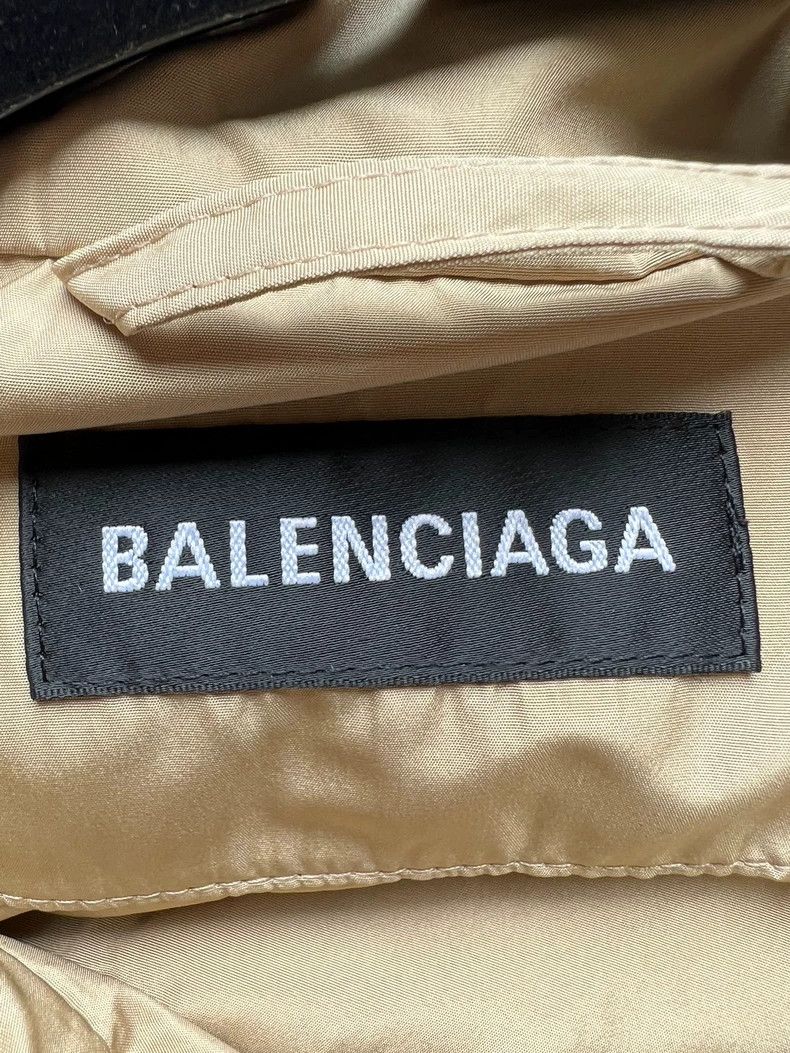 Balenciaga Balenciaga Back Logo Windbreaker Size 44 Size US M / EU 48-50 / 2 - 4 Thumbnail