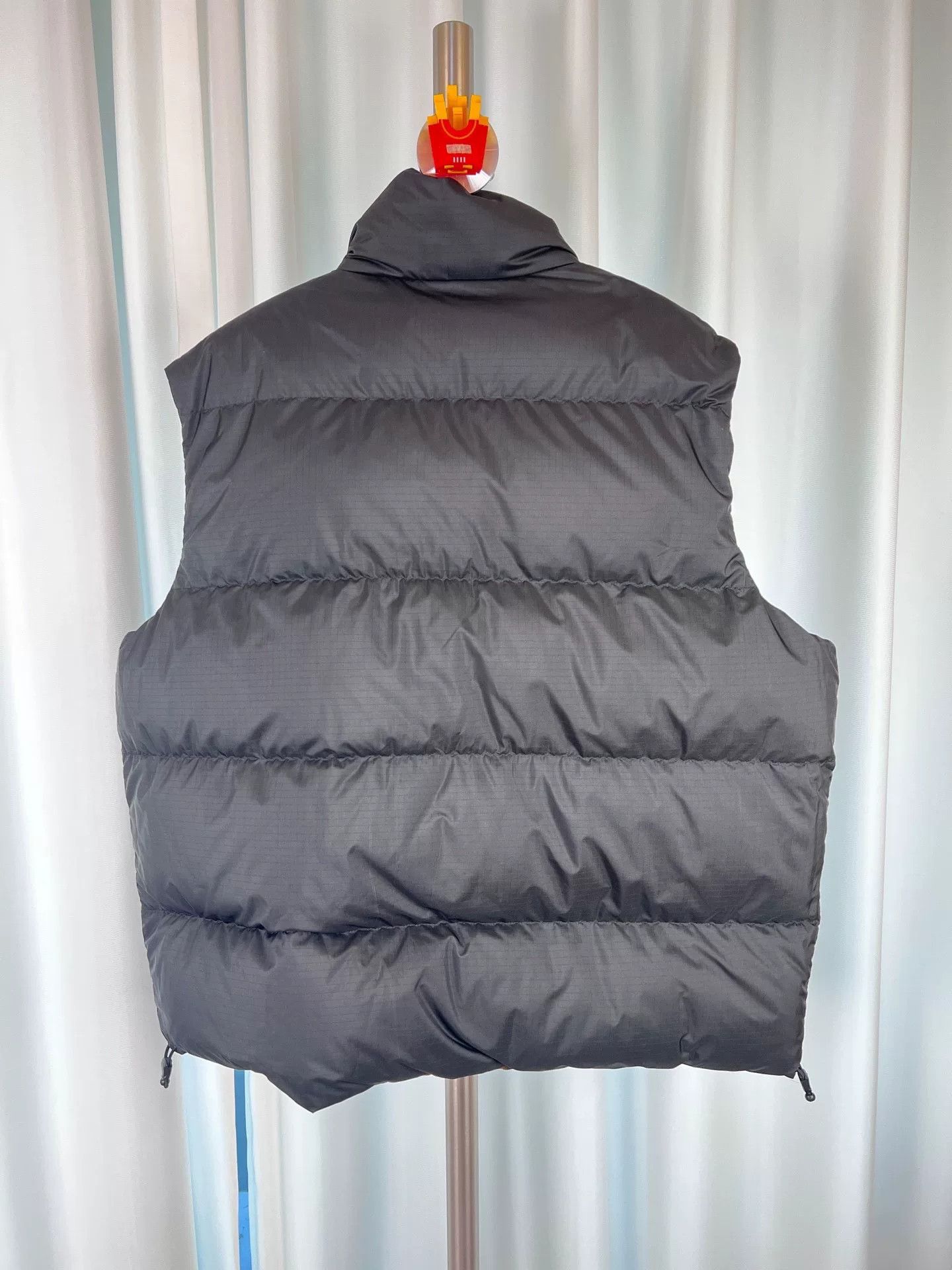 Burberry Burberry Reversible Check Nylon Sleeveless Vest Size US XL / EU 56 / 4 - 2 Thumbnail