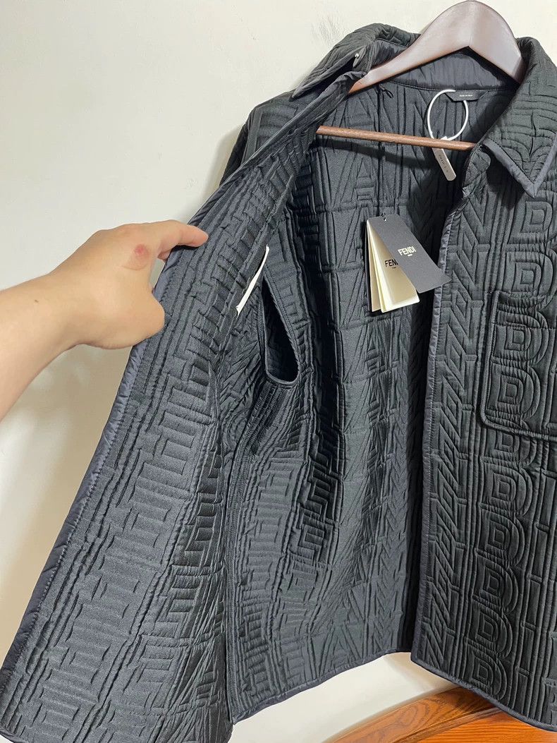 Fendi Fendi Embossed Logo Oversize Coat Size 52 Size US XL / EU 56 / 4 - 5 Thumbnail