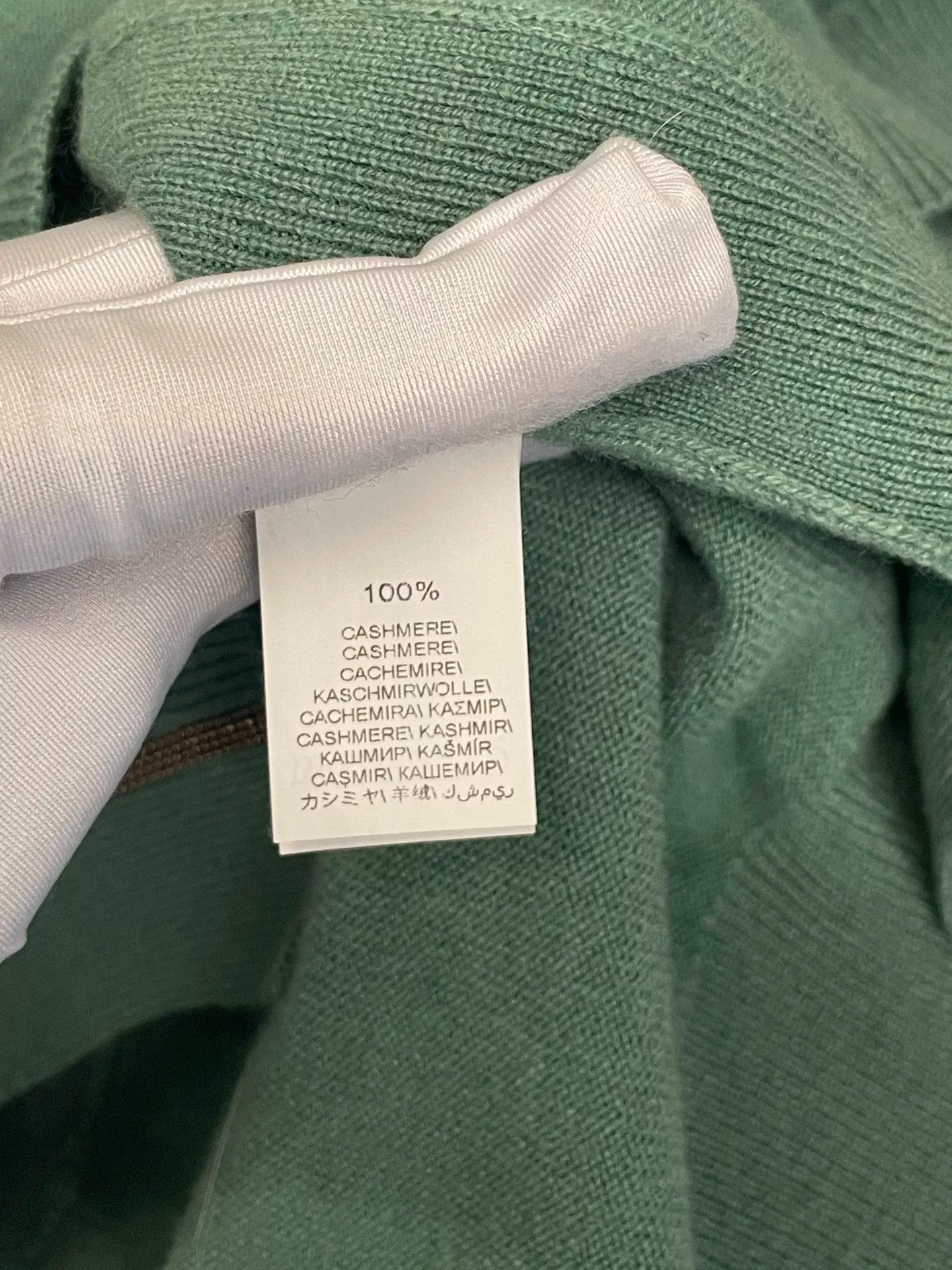Brunello Cucinelli Brunello Cucinelli Green Beaded V-Neck Cashmere Sweater M Size US M / EU 48-50 / 2 - 6 Thumbnail