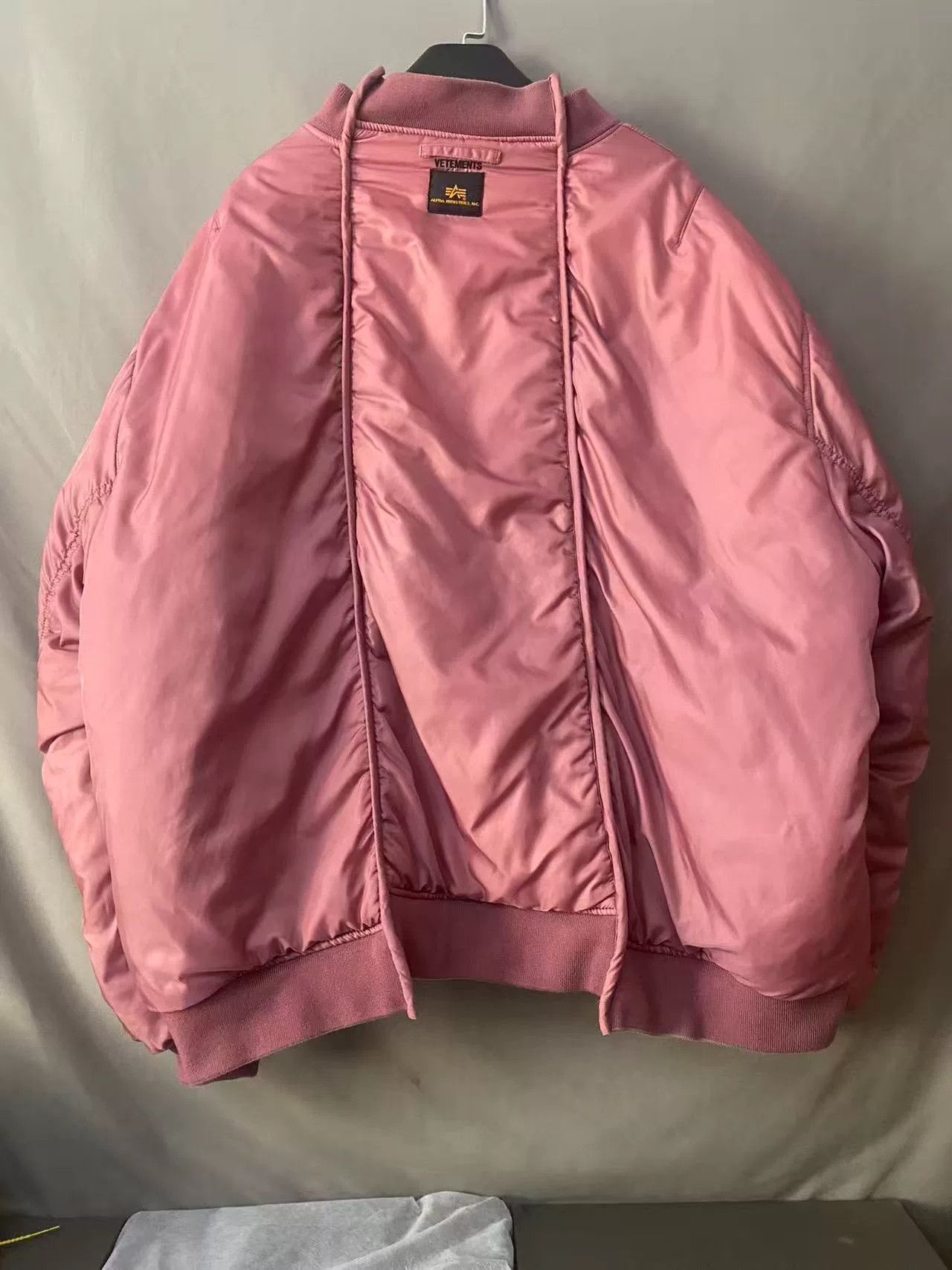 Vetements VETEMENTS 18ss Cotton Bomber Jacket Size US S / EU 44-46 / 1 - 4 Thumbnail