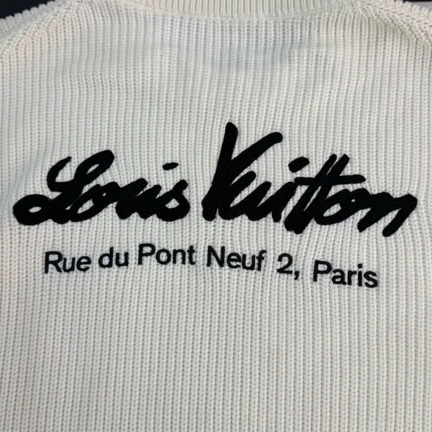 Louis Vuitton Louis Vuitton White Embroidered Logo Sweater XL Size US XL / EU 56 / 4 - 7 Thumbnail