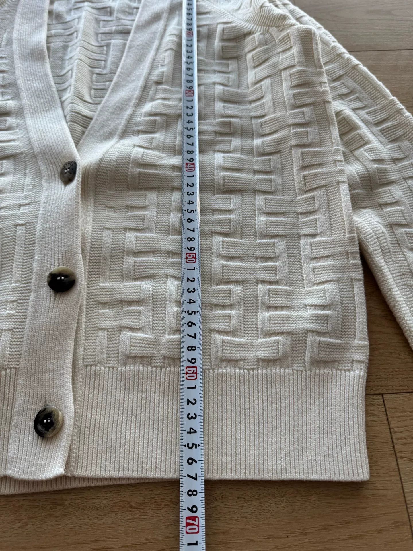 Hermes Hermes Beige Knit Cardigan Size US S / EU 44-46 / 1 - 2 Thumbnail