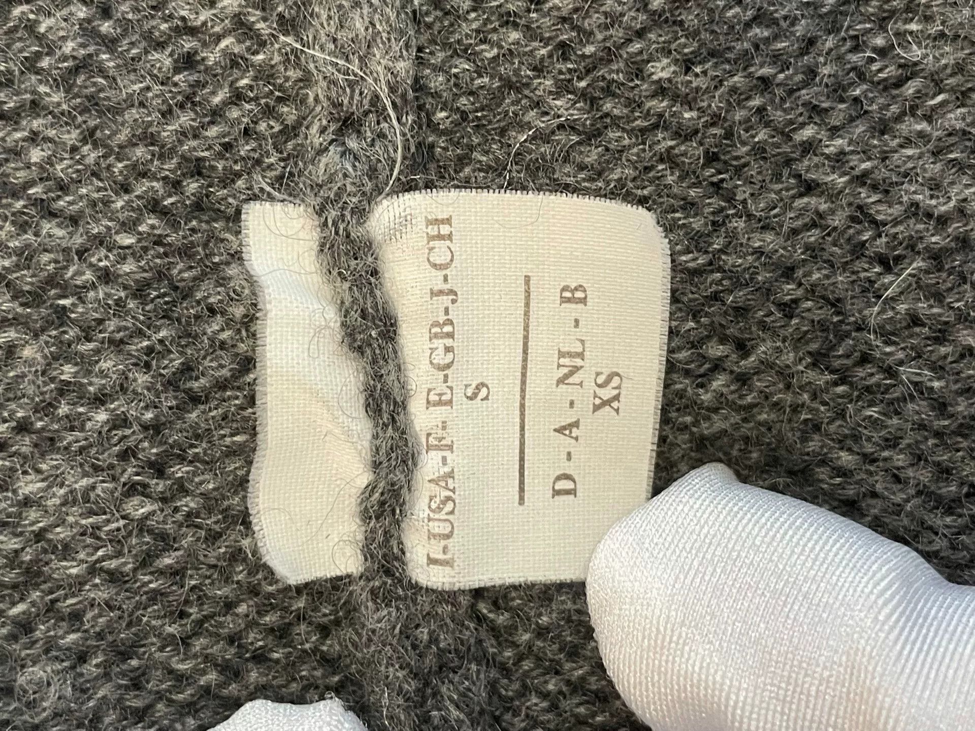 Brunello Cucinelli Brunello Cucinelli Grey Cashmere Cardigan S Size US S / EU 44-46 / 1 - 3 Thumbnail
