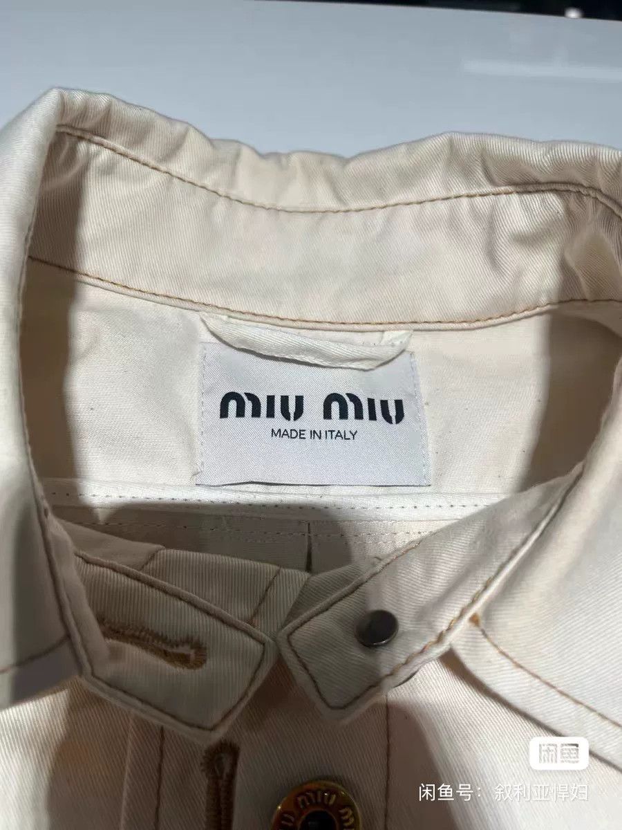 Miu Miu miu miu denim shirt jacket in beige Size US M / EU 48-50 / 2 - 4 Thumbnail