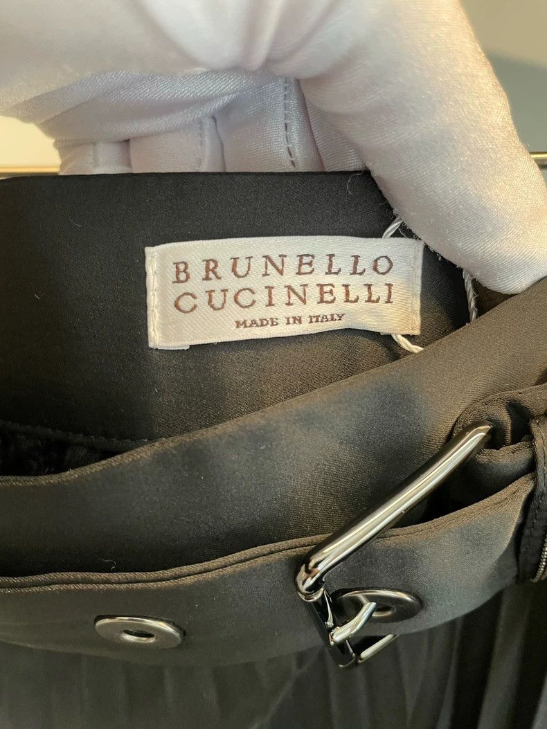 Brunello Cucinelli Brunello Cucinelli Black Pleated Skirt Size US 36 / EU 52 - 7 Thumbnail