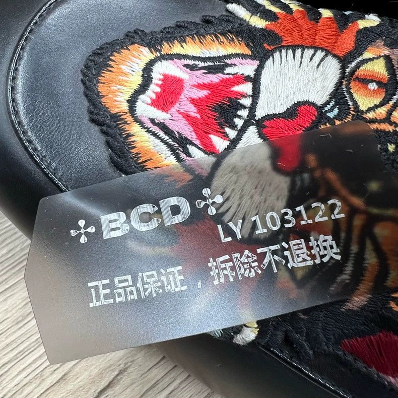 Gucci Gucci Cat Head Embroidered Fur Mules Size US 8 / EU 41 - 8 Thumbnail