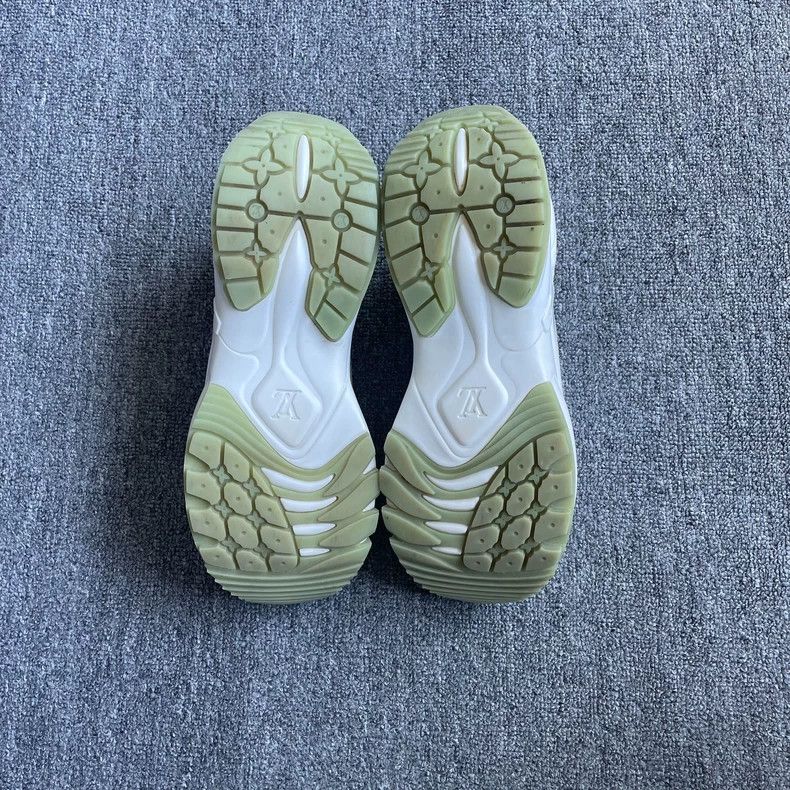 Louis Vuitton LOUIS VUITTON Run 55 Sneakers Size US 8.5 / EU 41-42 - 7 Thumbnail