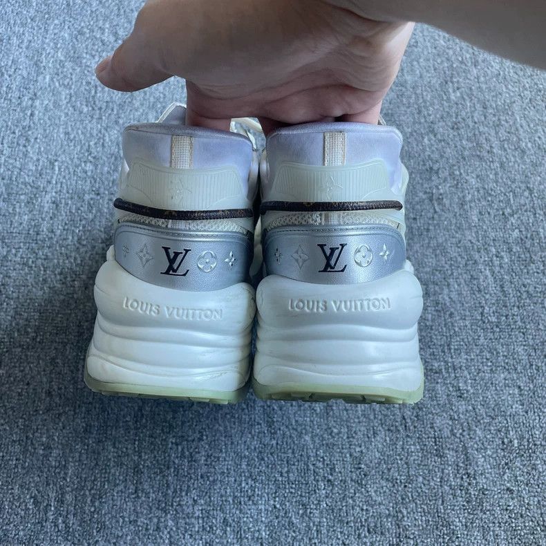 Louis Vuitton LOUIS VUITTON Run 55 Sneakers Size US 8.5 / EU 41-42 - 4 Thumbnail