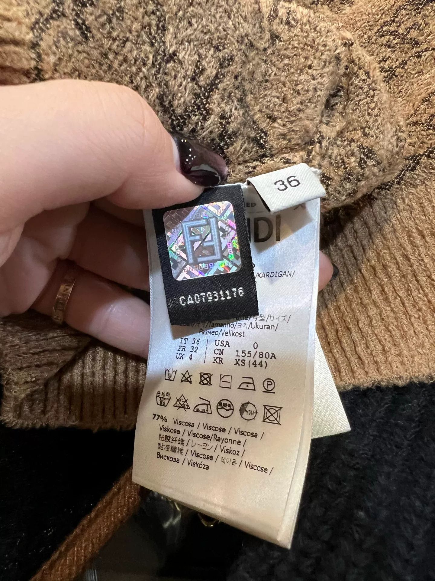 Fendi Fendi full-logo cropped cardigan Size US XS / EU 42 / 0 - 4 Thumbnail