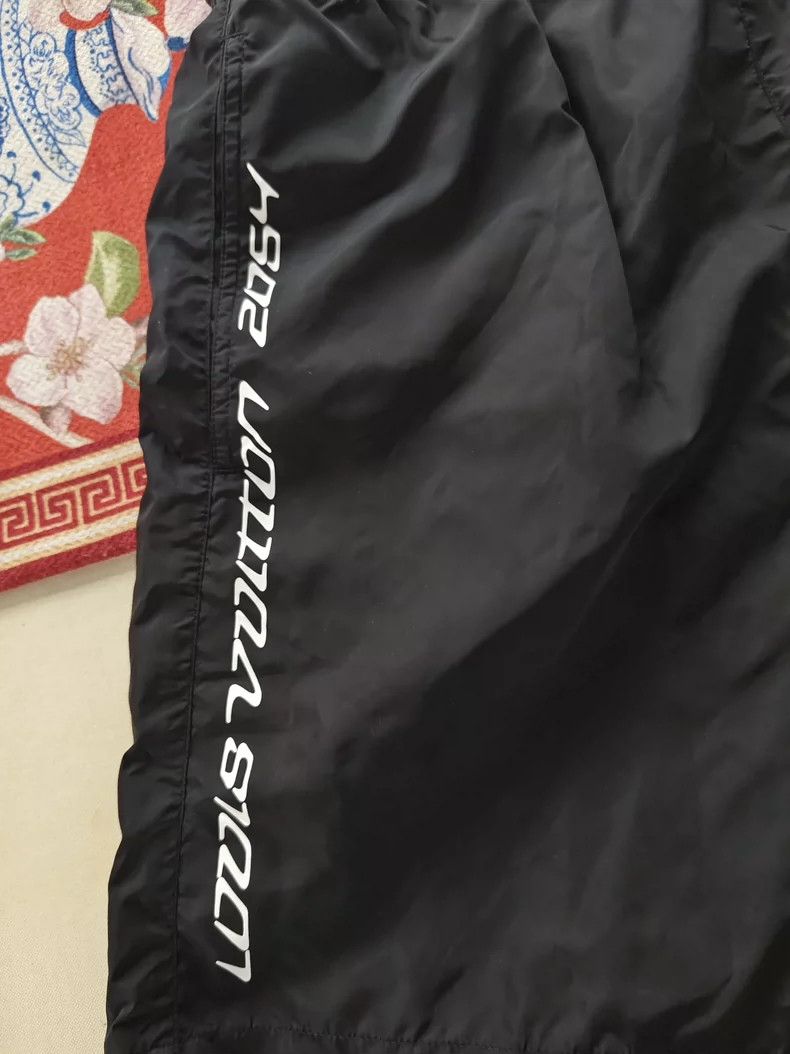 Louis Vuitton LV 2054 Black Shorts XS Size US 26 / EU 42 - 3 Thumbnail